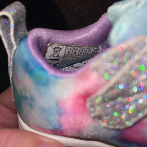 Sketchers twinkle toes toddler size 5c - Picture 9 of 9